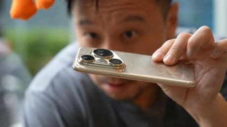 Huawei’s Pura 80 Ultra Has A Pioneering Zoom System