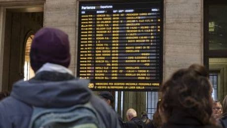 Treni, aerei e bus: tra scioperi e mobilitazioni maggio nero per chi viaggia