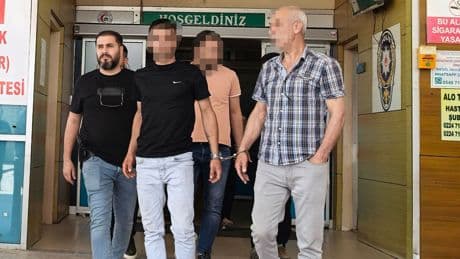 Cinayet zanlısı okey oynarken yakalandı