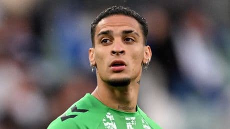 Antony, Real Betis'e veda etti