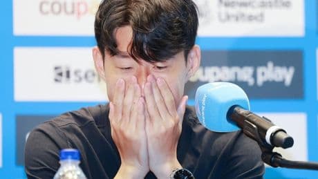 <p>Son lascia il Tottenham dopo 10 anni: &quot;La decisione pi&ugrave; difficile della mia vita&quot;</p>