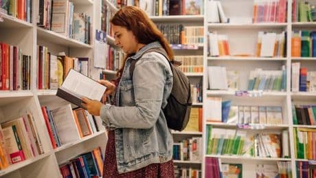 Top 20 romantasy books - including ACOTAR, Fourth Wing, and more