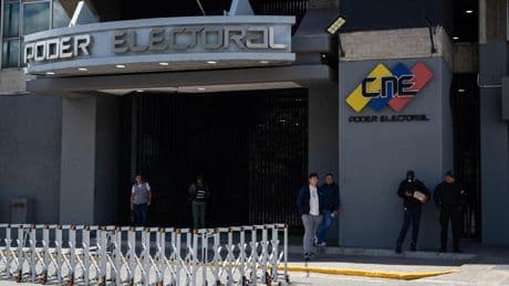 Arrancan las elecciones regionales y legislativas en Venezuela: la participación cae al 16%, mínimos históricos