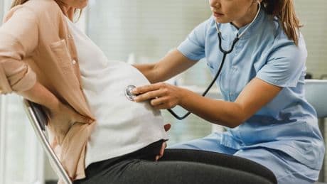Doktorun kürtaj yapmaya çalıştığı sağlıklı bebek, tedaviden 10 gün sonra düştü! Meğer hastanenin ilk skandalı değilmiş