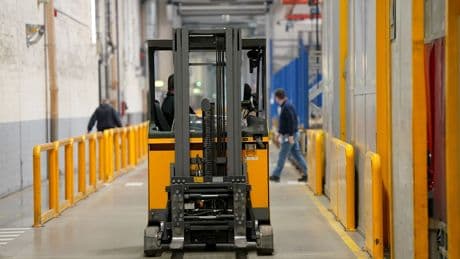 Deutscher Weltmarktführer - Gabelstapler-Hersteller streicht 1000 Stellen