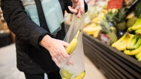 Supermarkt verkauft nur abgelaufene Waren: Kunden finden das gut