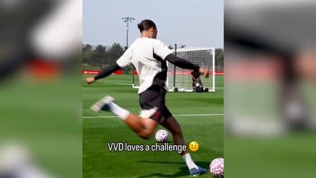 „Das ist unmöglich!“  - Liverpool-Star trifft von aussichtsloser Position