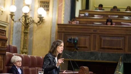 El PSOE descarta crear una empresa pública de energía como le reclaman sus socios: "No es la prioridad"