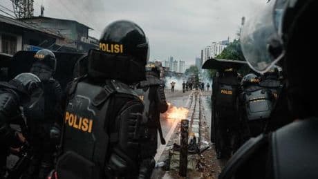 Indonésie : une ONG dénonce la disparition de vingt personnes après les manifestations violemment réprimées qui ont déjà fait six morts