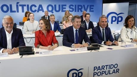 El PP carga contra Sánchez tras la publicación de 'wasaps' de hace años entre él y Ábalos
