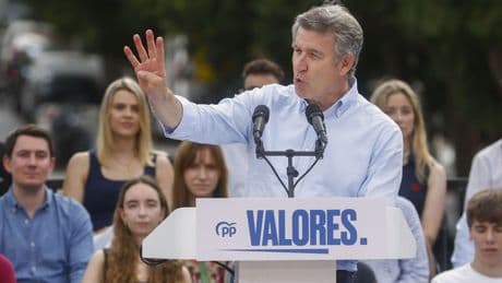 Tertulia de Federico: El PP debería plantar al Gobierno