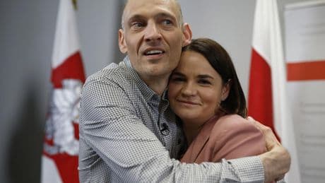 Biélorussie : la libération de Tikhanovski, un espoir pour les prisonniers politiques