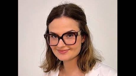 Mayte, dentista: "Si te enjuagas, estás tirando por el desagüe todo lo bueno que tiene la pasta"