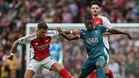 Arsenal, evinde Bournemouth'a 2-1 yenildi