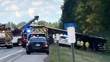 Niagara falls tour bus crash kills several passengers including child as others trapped