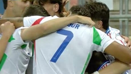 <p>Casadei gol, Buffon in tribuna: l&rsquo;Italia U21 vola ai quarti dell&rsquo;Europeo</p>