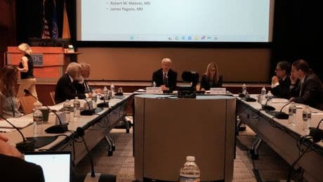 Kennedy to Add New Members to Vaccine Advisory Panel