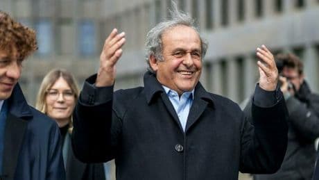 Michel Platini, furto nella villa a Cassis: rubati trofei, medaglie e magliette. L'ex numero 10 mette in fuga i ladri