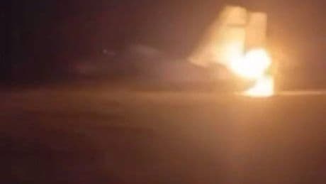 Russland: Kampfflugzeug brennt auf Militärflugplatz in Krasnodar