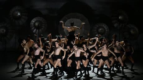 El fascinante 'Afanador' de Marcos Morau y el Ballet Nacional de España triunfa en los Max