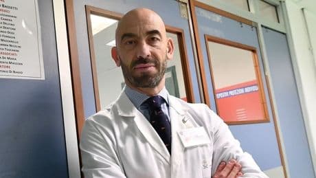 Influenza, Bassetti: «La prossima stagione sarà molto impegnativa. Va vaccinata tutta la popolazione»