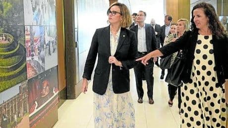 La diputada general visita Houston y Boise en su segundo viaje oficial a EE UU