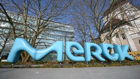 Pharmabranche: Währungseffekte belasten Merck – Prognose erneut gestutzt