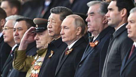 Weltkriegsgedenken: Putin rechtfertigt bei Militärparade Krieg gegen die Ukraine