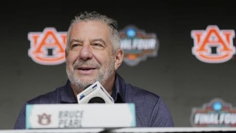 Auburn basketball coach Bruce Pearl praises Trump after strike on Iran