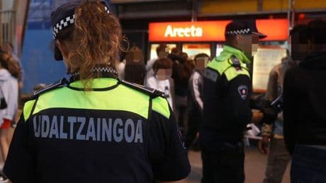 La Policía confisca 22 armas blancas en las fiestas de verano de Getxo