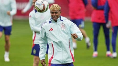 Lamine contra Cristiano, el fútbol no tiene edad