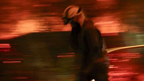 Quince incendios siguen aún activos, algunos en Lugo y León con comportamiento errático "desfavorable"