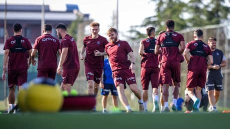 Trabzonspor, Fenerbahçe derbisine hazırlanıyor