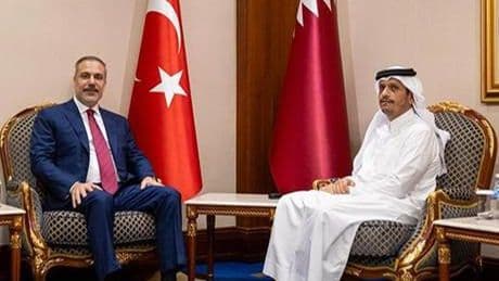 Dışişleri Bakanı Hakan Fidan, Katar Başbakanı Al-Thani ile bir araya geldi