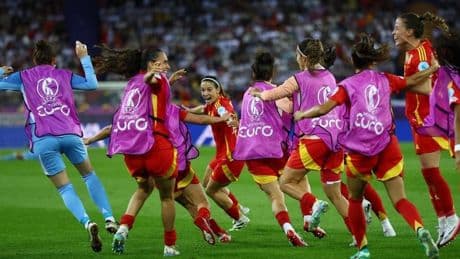 Aitana guía a España a su primera final de la Eurocopa