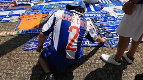 Porto-debuut Francesco Farioli en Luuk de Jong uitgesteld na overlijden Jorge Costa, fans massaal naar stadion