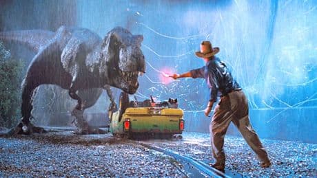Stasera in tv Jurassic Park. Cosa succederebbe se il film diventasse realtà?