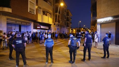 Radicales asaltan un kebab con machetes y palos: así funciona &quot;la caza&quot; del inmigrante en Torre Pacheco