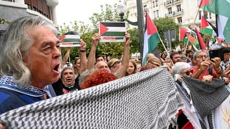 « Ce n’est pas le bon endroit pour manifester » : le Tour d’Espagne perturbée par des militants propalestiniens