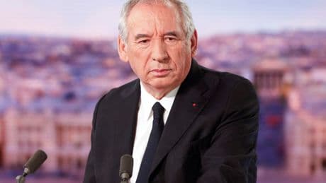 « La confiance d’abord, la discussion ensuite »… comment François Bayrou tente d’escroquer l’Assemblée Nationale et les Français