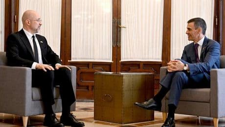 Sánchez mantiene reuniones en Sevilla con el presidente de Panamá, el primer ministro de Ucrania y el Banco Mundial