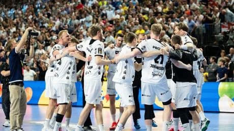 Drama und Favoritensieg: Kiel und Melsungen kämpfen um Handball-Pokal