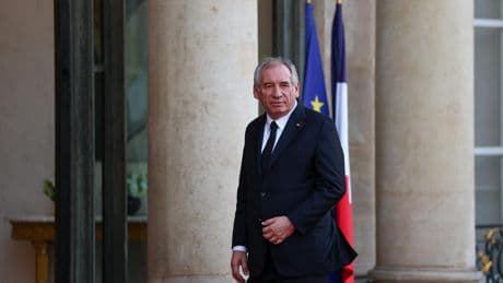 Pour adoucir ses opposants, François Bayrou remet en selle la proportionnelle