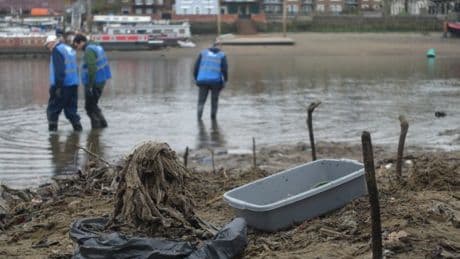 Massive clean-up effort aims to pull 180 tons of wet wipes from River Thames