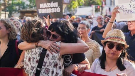 La séptima manifestación contra Mazón vuelve a exigir su dimisión porque &quot;no avisó&quot; en la DANA: &quot;No tenemos paz&quot;