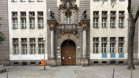 Schwuler Lehrer in Berlin gemobbt: Weitere Lehrkräfte sprechen