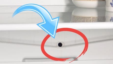 Weiß kaum jemand: Dafür ist das kleine Loch im Kühlschrank da