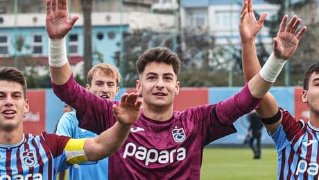 Trabzonspor'da kaleci Erol Can Çolak ameliyat edildi