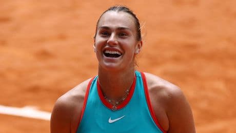 Roland-Garros : «J’adore les défis quand ils sont de taille», affirme Aryna Sabalenka avant de défier Iga Swiatek