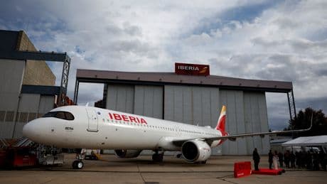 IAG dispara su beneficio un 43,8% con 1.301 millones hasta junio gracias al tirón turístico